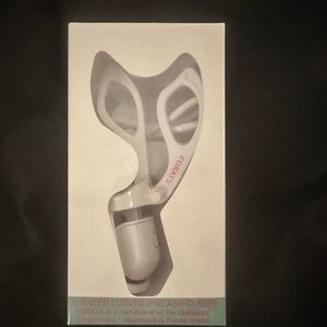 Heated eyelash curler